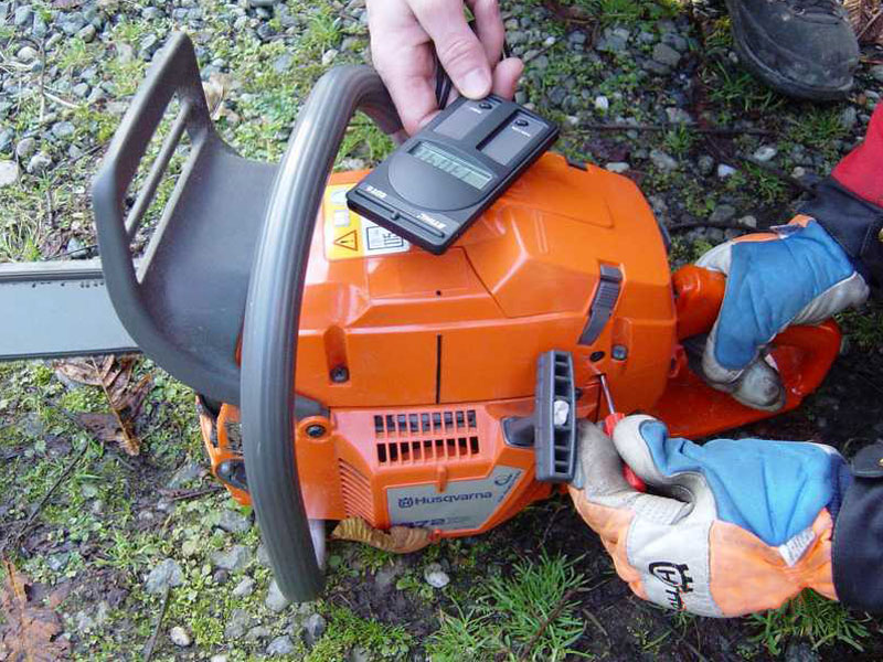 UTILIZZO IN SICUREZZA DELLA MOTOSEGA - AIFOR.IT UTILIZZO IN SICUREZZA DELLA MOTOSEGA